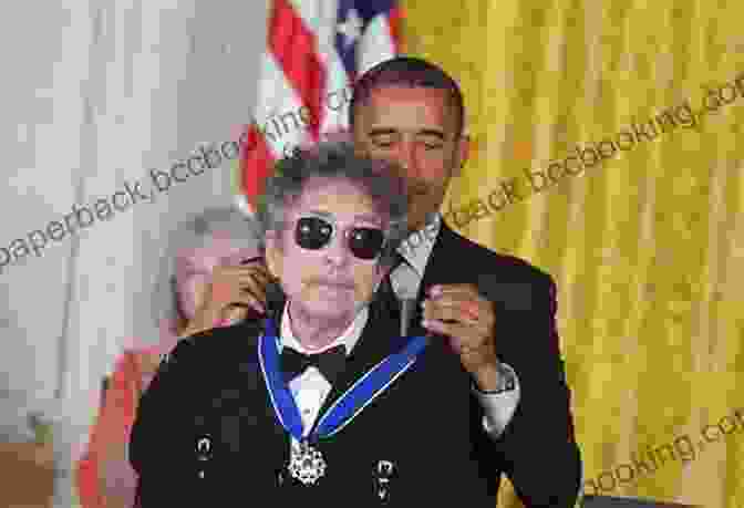 Bob Dylan Receiving The Nobel Prize In Literature Bob Dylan (Little People BIG DREAMS 37)